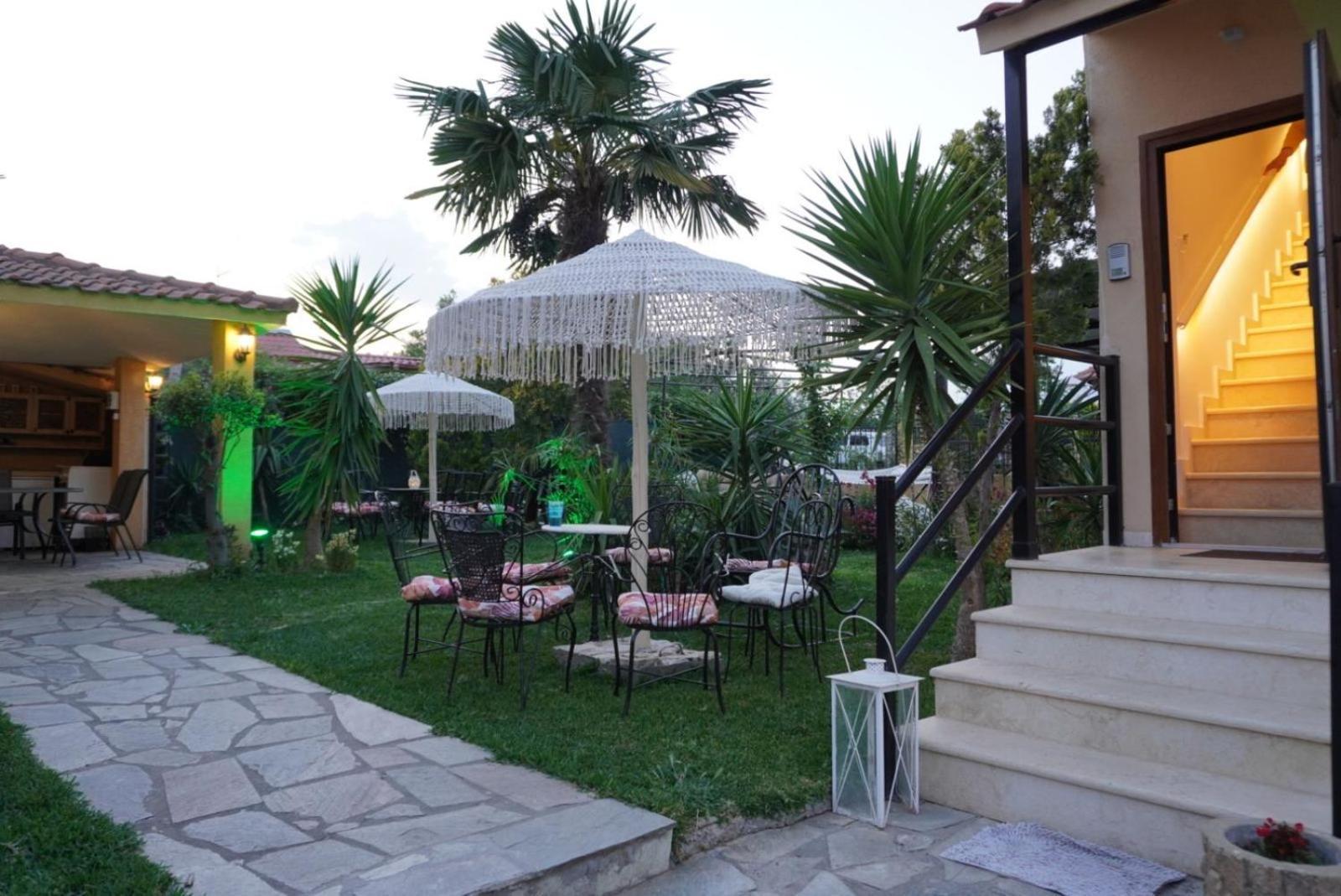 Villa Vaso With Jacuzzi Епаноми Екстериор снимка